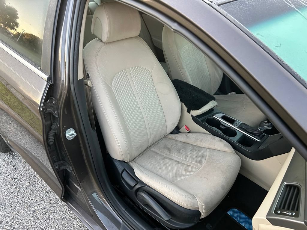Used 2015 Hyundai Sonata SE FWD image 16