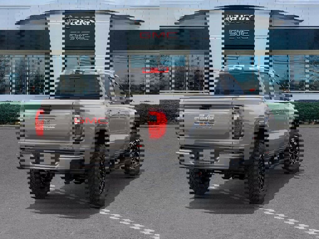 New 2026 GMC Canyon AT4 w/ AT4 Premium Package image 4