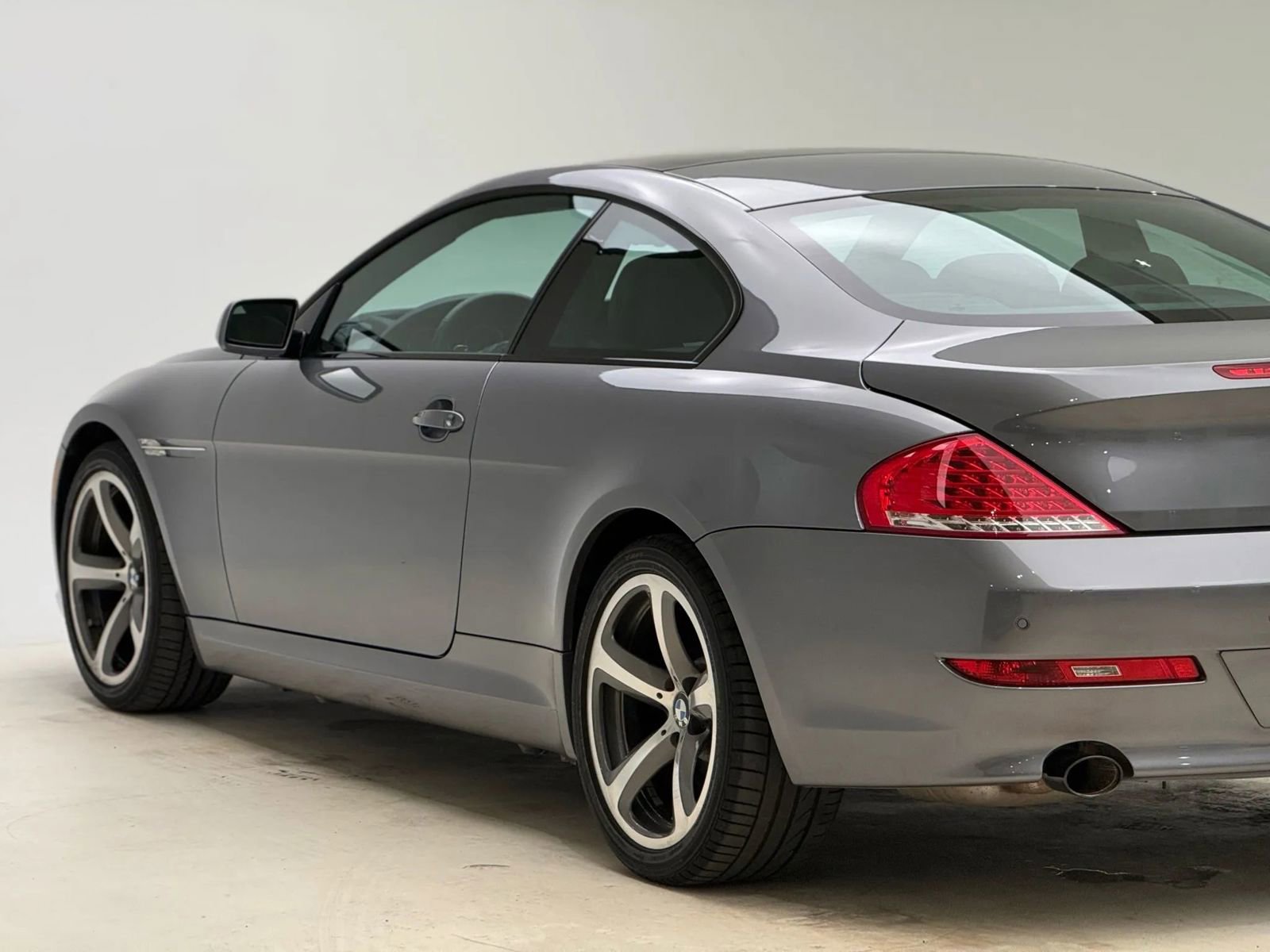 Used 2009 BMW 650i Coupe image 34