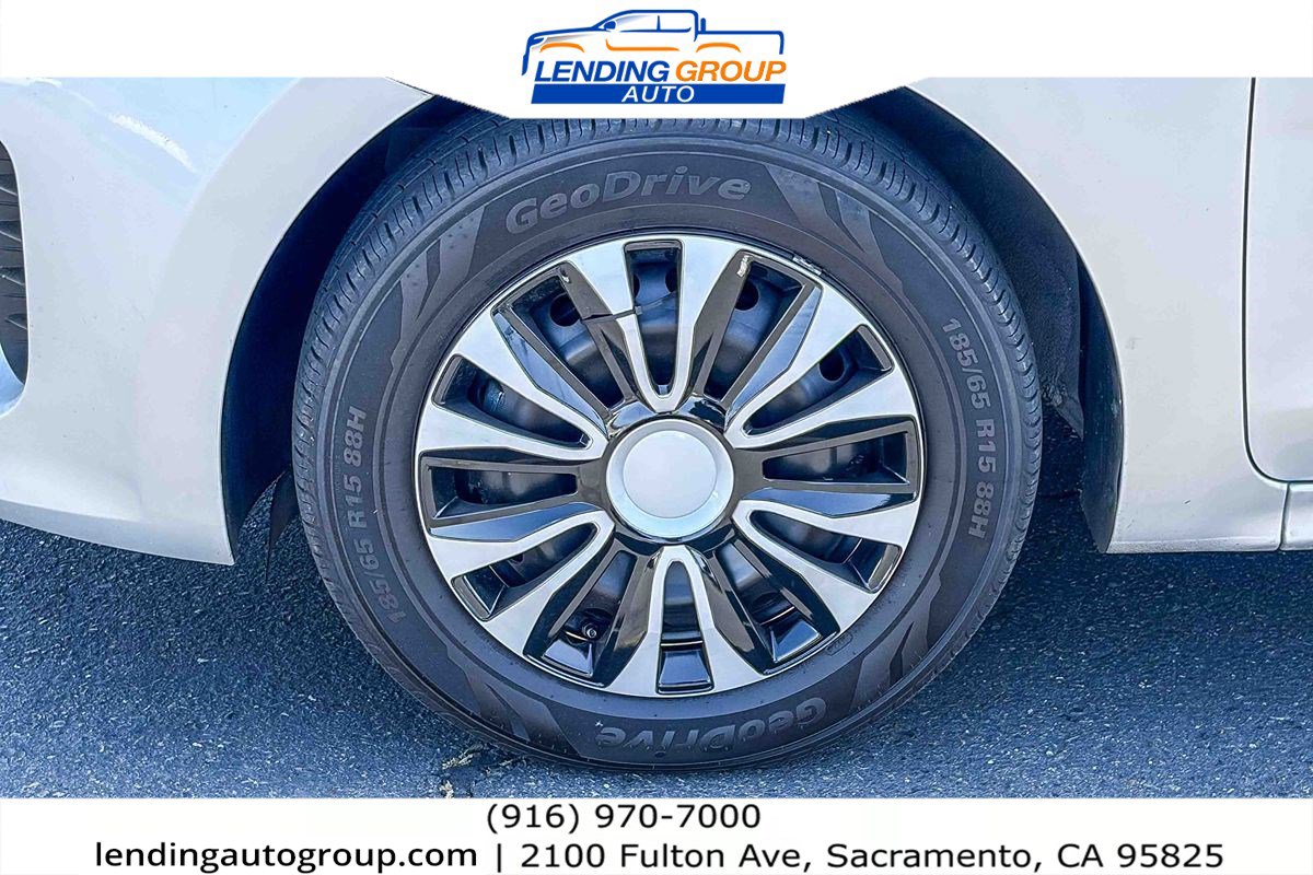 Used 2019 Kia Rio S FWD image 9