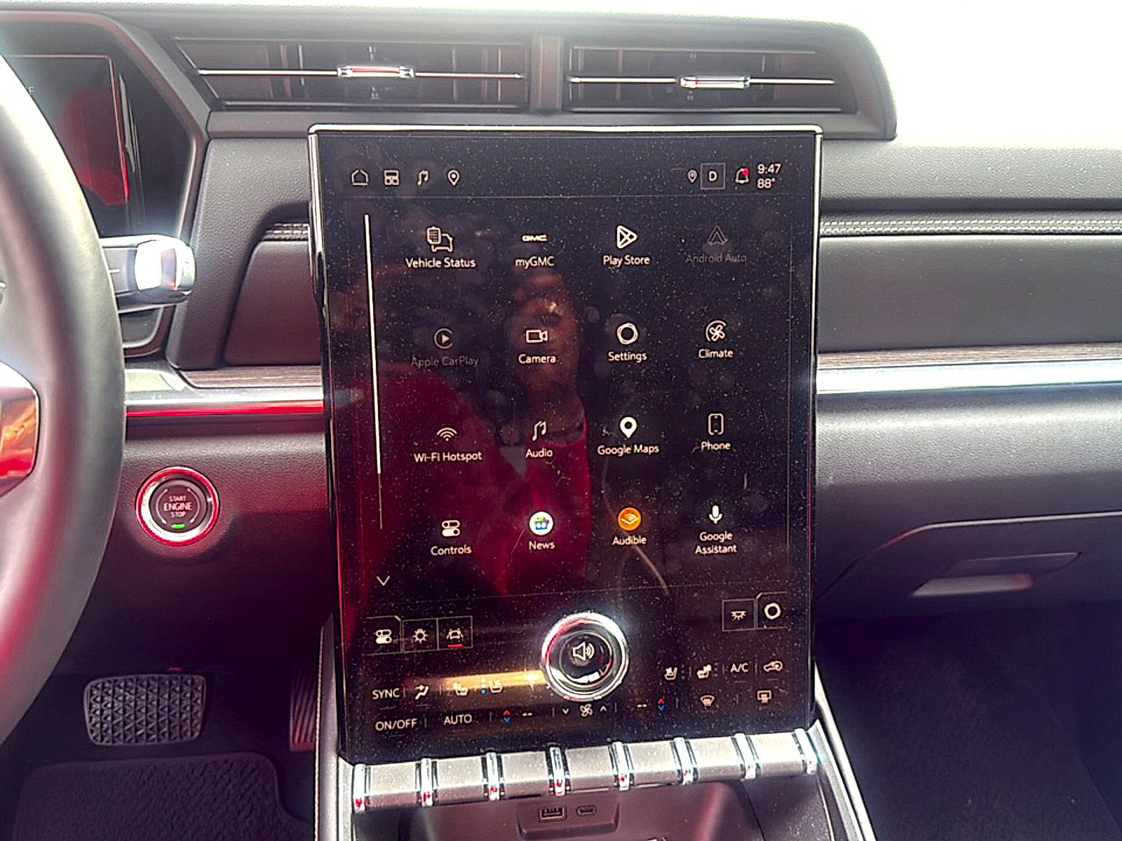 Used 2026 GMC Terrain Denali AWD/4WD image 9