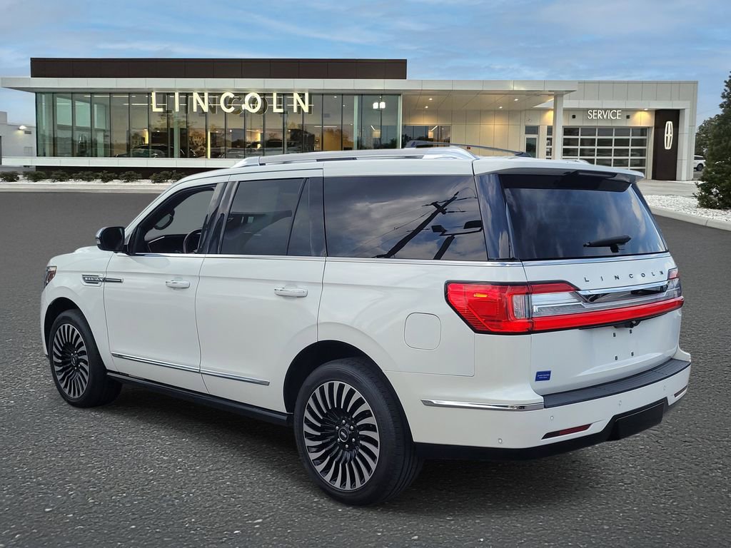 Used 2020 Lincoln Navigator Black Label w/ Cargo Convenience Package AWD/4WD image 3