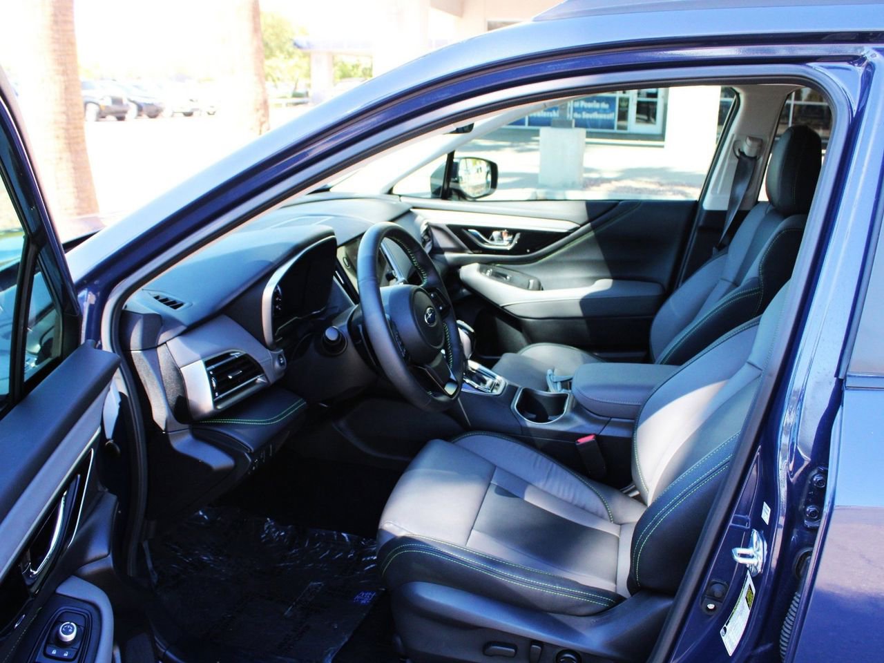 Used 2025 Subaru Outback Onyx Edition image 9