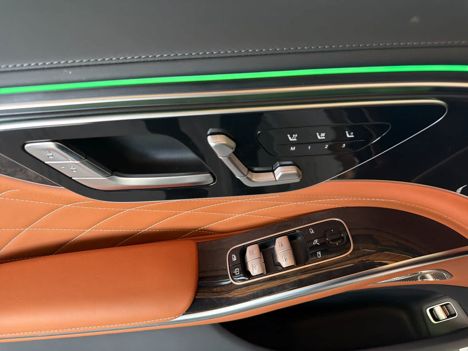 New 2027 Mercedes-Benz S 580 4MATIC Sedan image 10