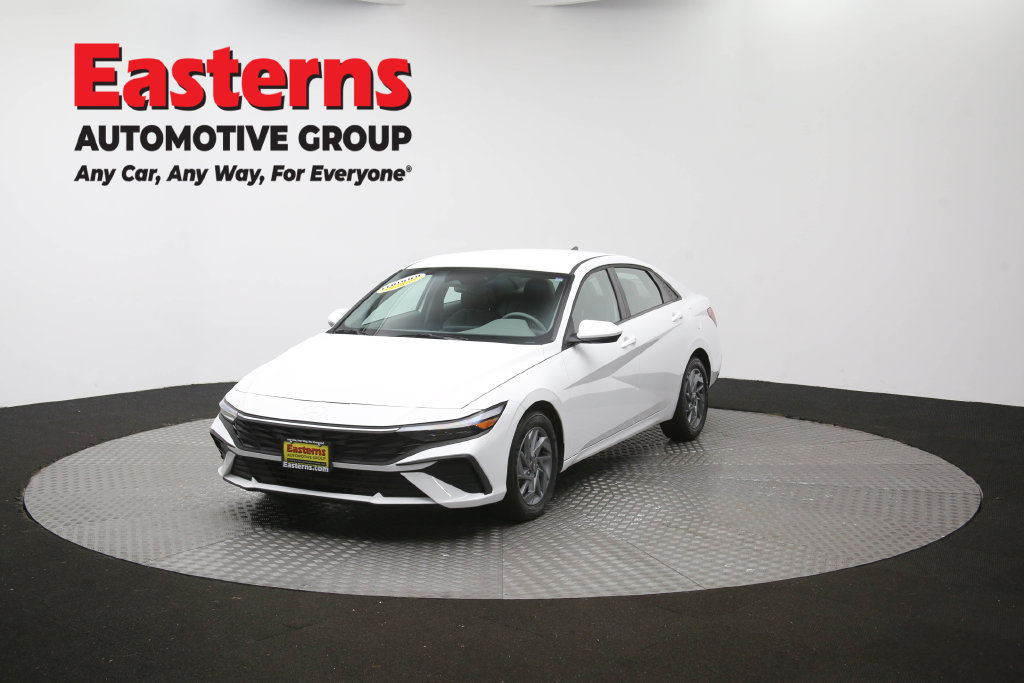Used 2026 Hyundai Elantra Hybrid FWD image 56