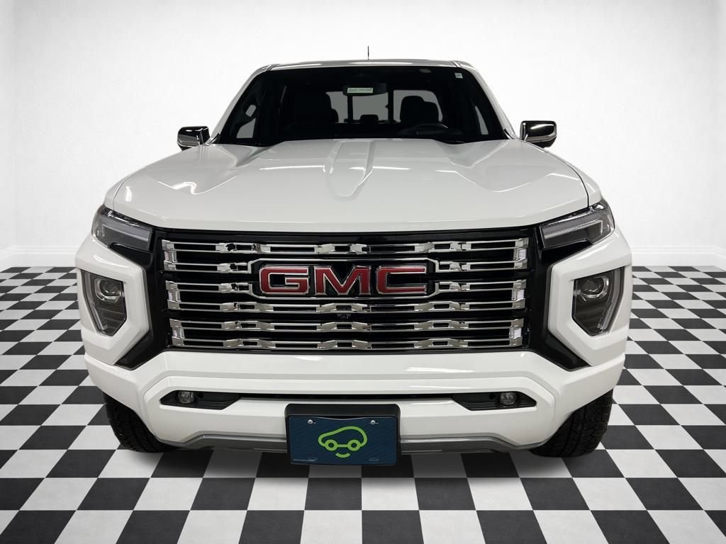 Certified 2025 GMC Canyon Denali image 4