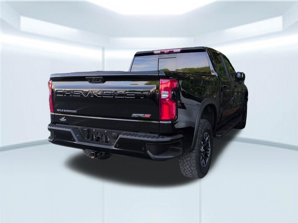 Used 2024 Chevrolet Silverado 1500 ZR2 w/ Technology Package image 5