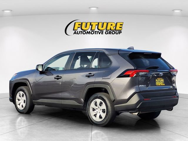 Used 2024 Toyota RAV4 LE image 7