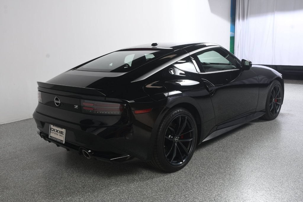 Used 2024 Nissan Z Performance w/ Floor Mat Package RWD image 10