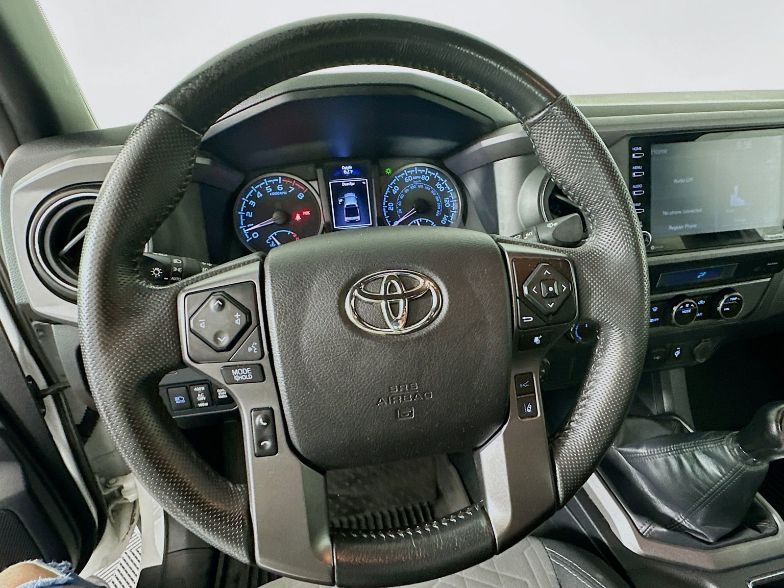 Certified 2022 Toyota Tacoma TRD Off-Road AWD/4WD image 11