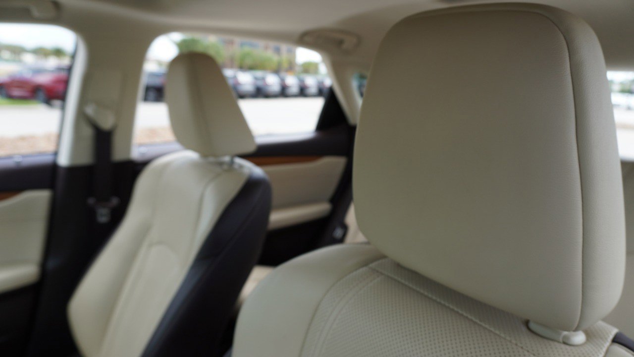 Used 2018 Lexus RX 450h AWD w/ Premium Package image 27