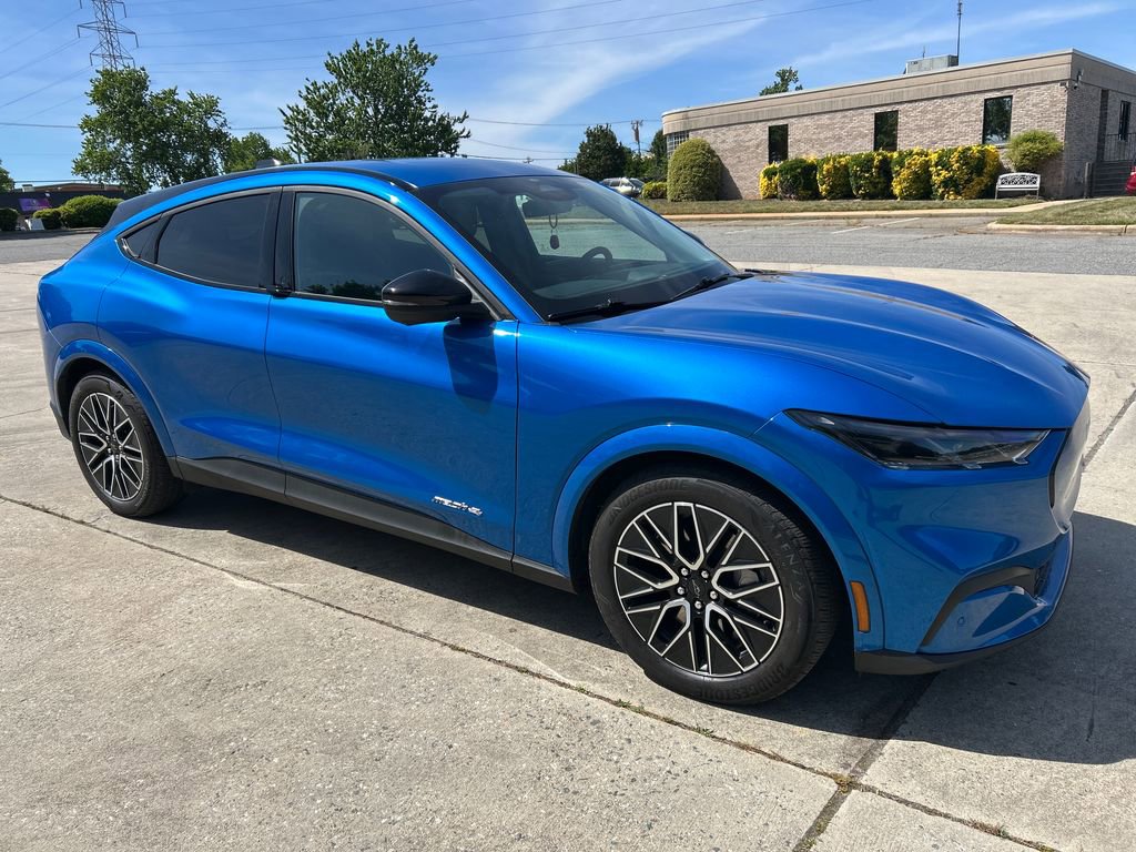 Used 2025 Ford Mustang Mach-E Premium AWD/4WD image 9