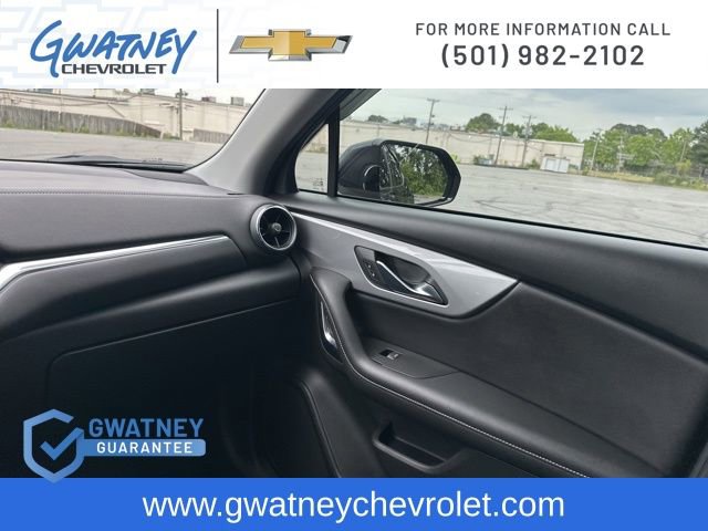 Used 2023 Chevrolet Blazer LT FWD image 27