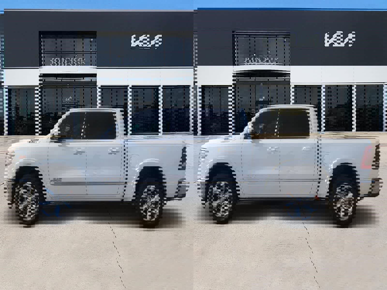 Used 2022 RAM 1500 Limited image 4