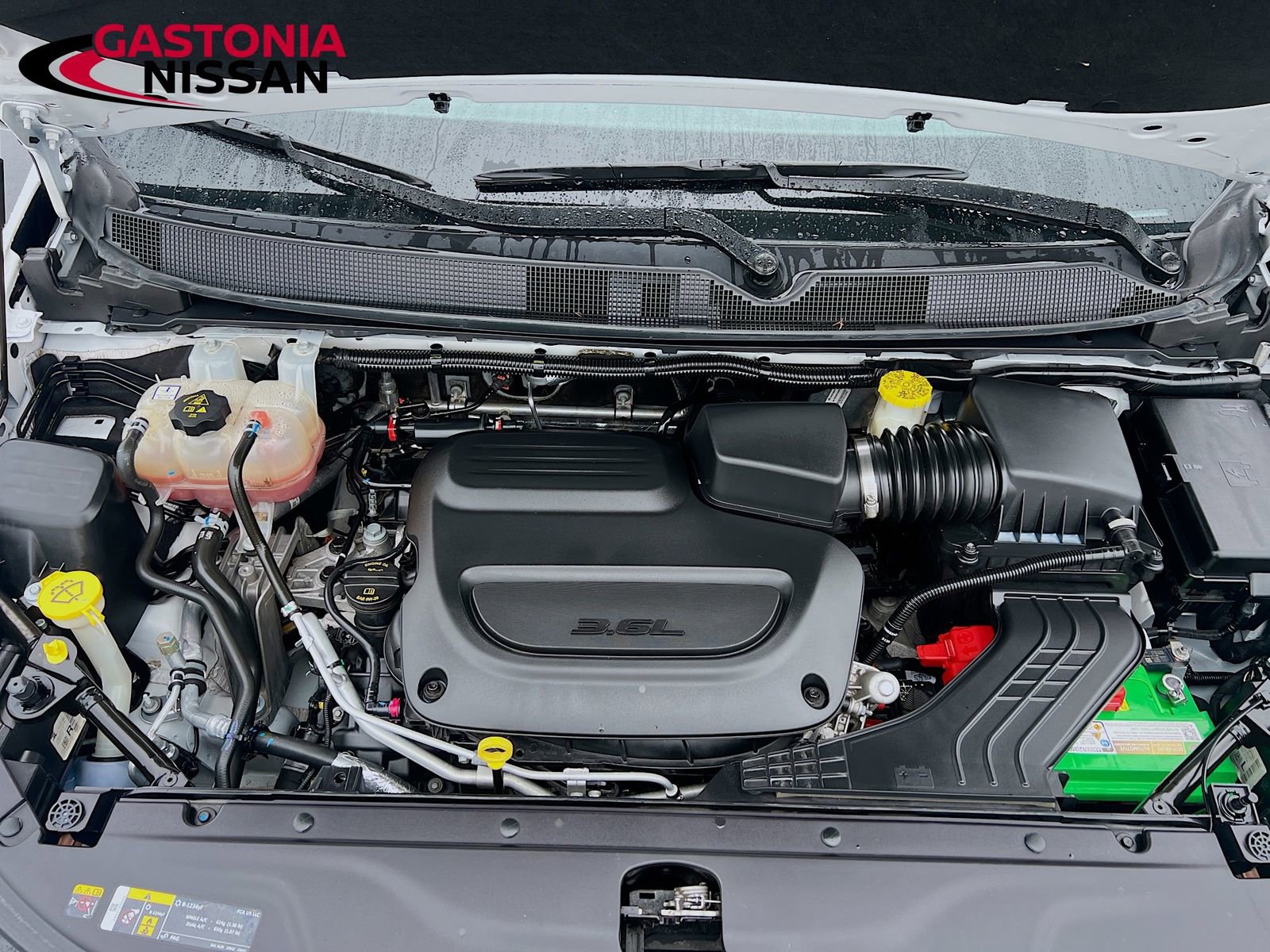 Used 2024 Chrysler Pacifica Touring image 39