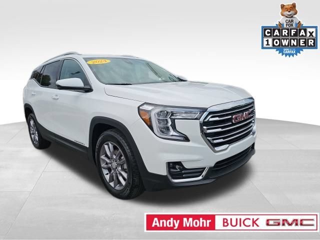 Used 2024 GMC Terrain SLT FWD image 3