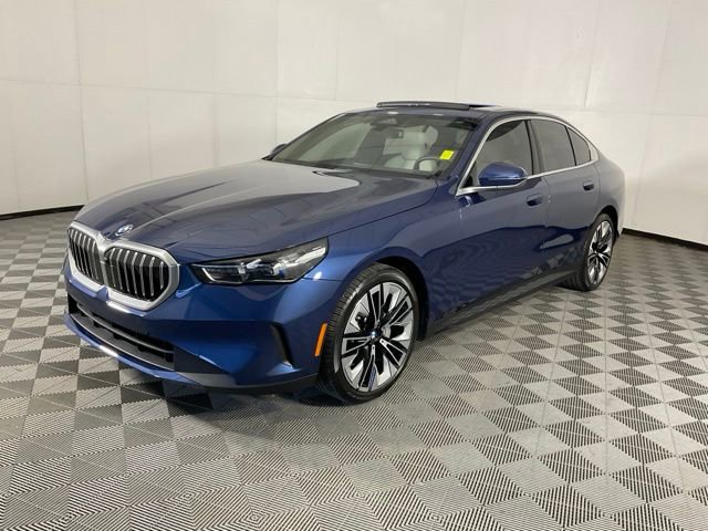 Certified 2024 BMW 530i xDrive w/ Premium Package image 1