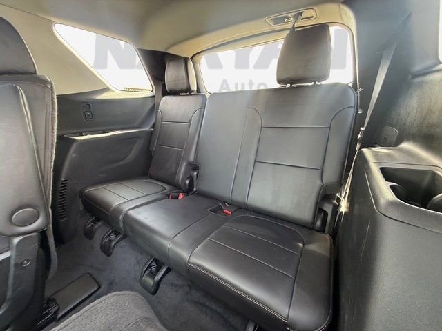 Used 2020 Chevrolet Traverse RS image 23