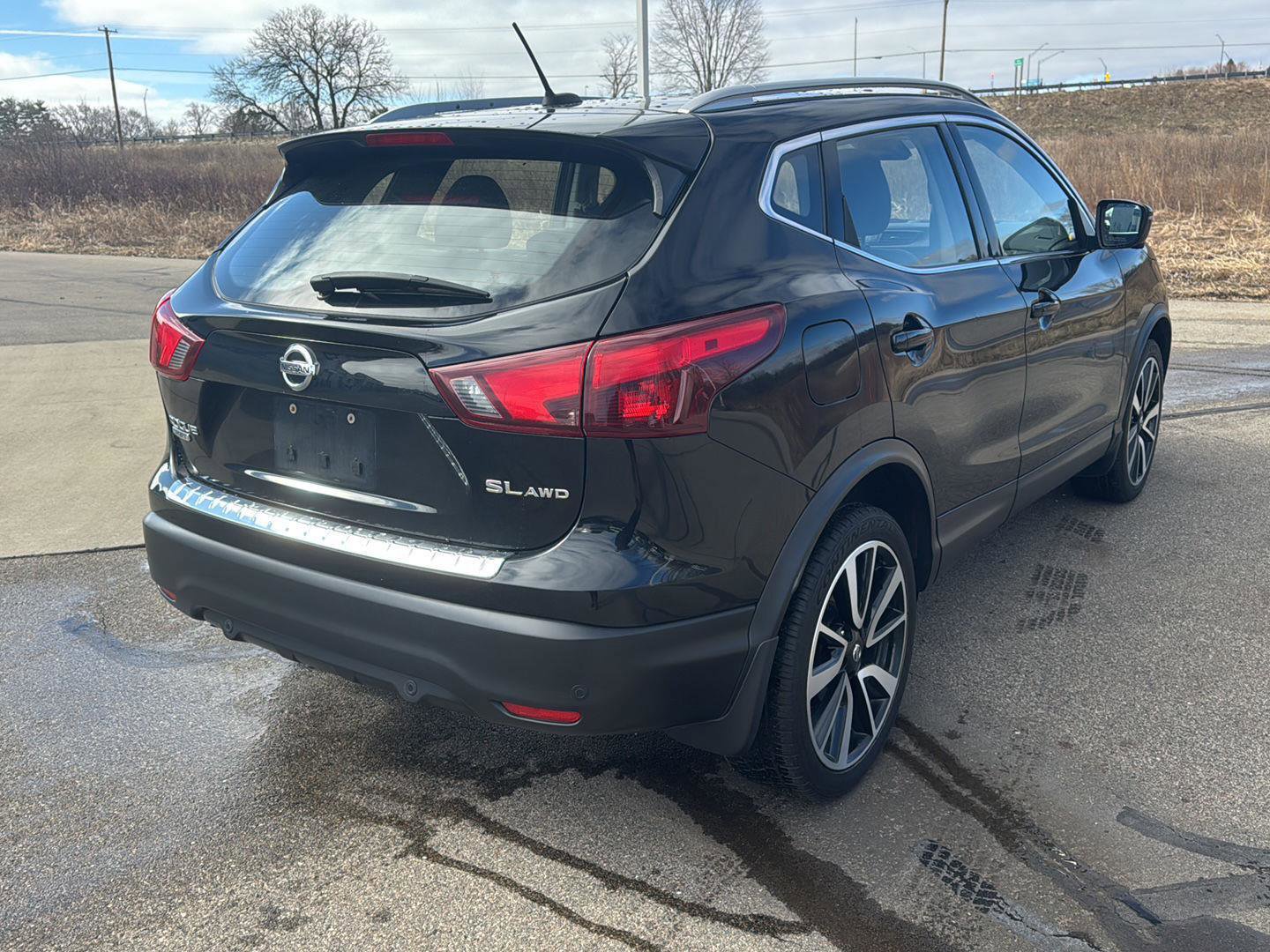 Used 2019 Nissan Rogue Sport SL w/ Premium Package image 7