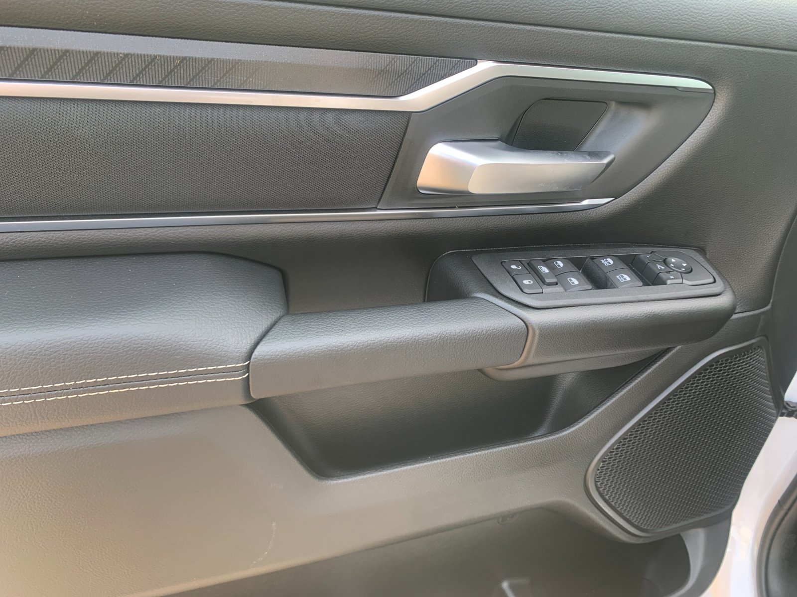 New 2026 RAM 1500 Big Horn AWD/4WD image 11