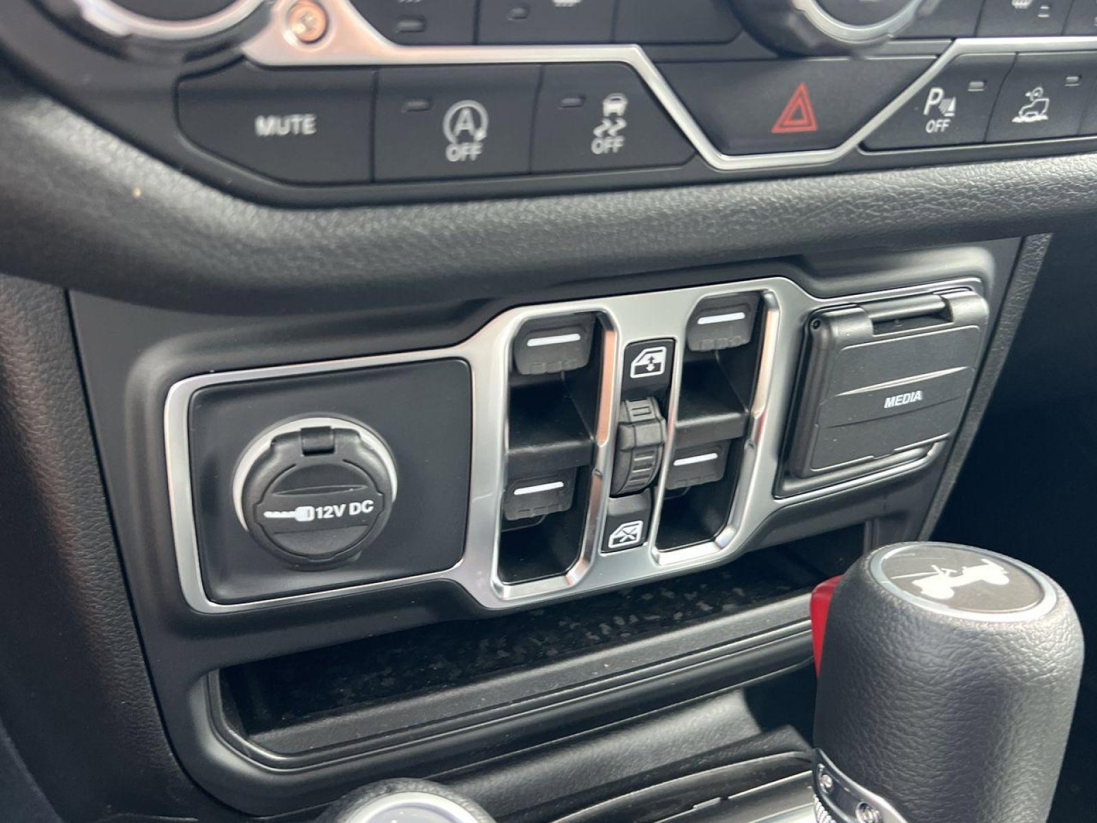New 2025 Jeep Wrangler Sport S image 22