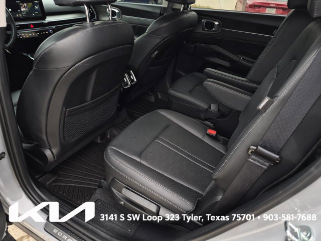 Certified 2025 Kia Sorento SX AWD/4WD image 25