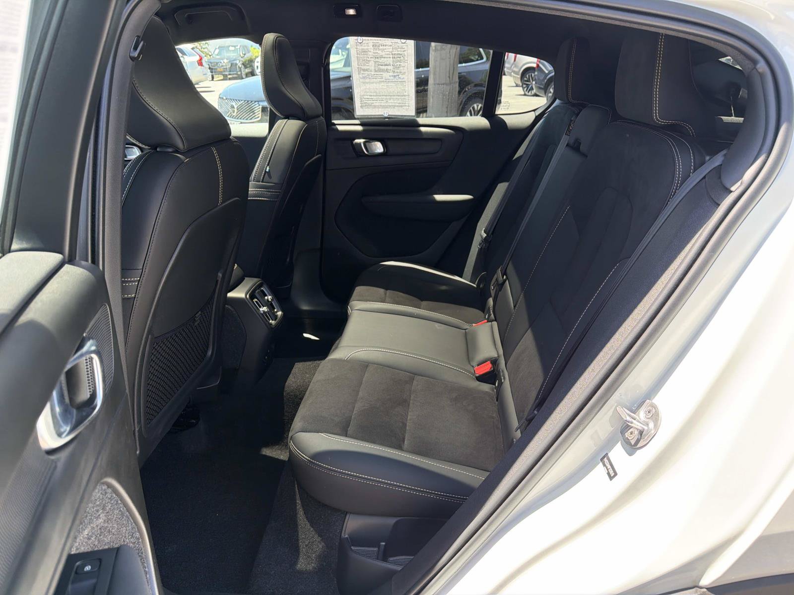 Certified 2023 Volvo C40 P8 Recharge Ultimate AWD/4WD image 21