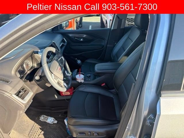 Used 2024 GMC Terrain SLT w/ Tech Package FWD image 11