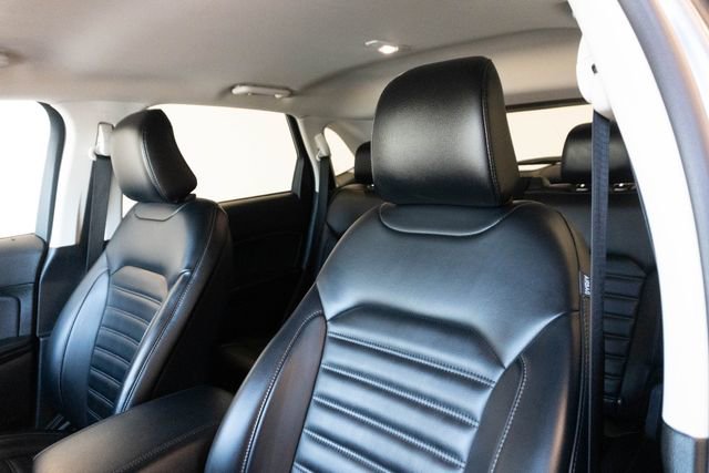 Used 2024 Ford Edge SEL image 17
