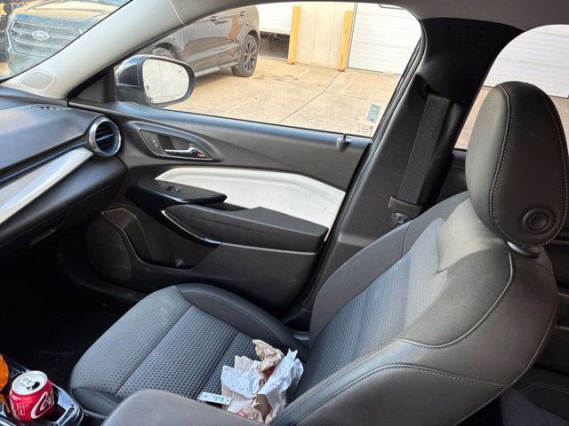 Used 2024 Chevrolet Trax LT w/ Driver Confidence Package FWD image 21