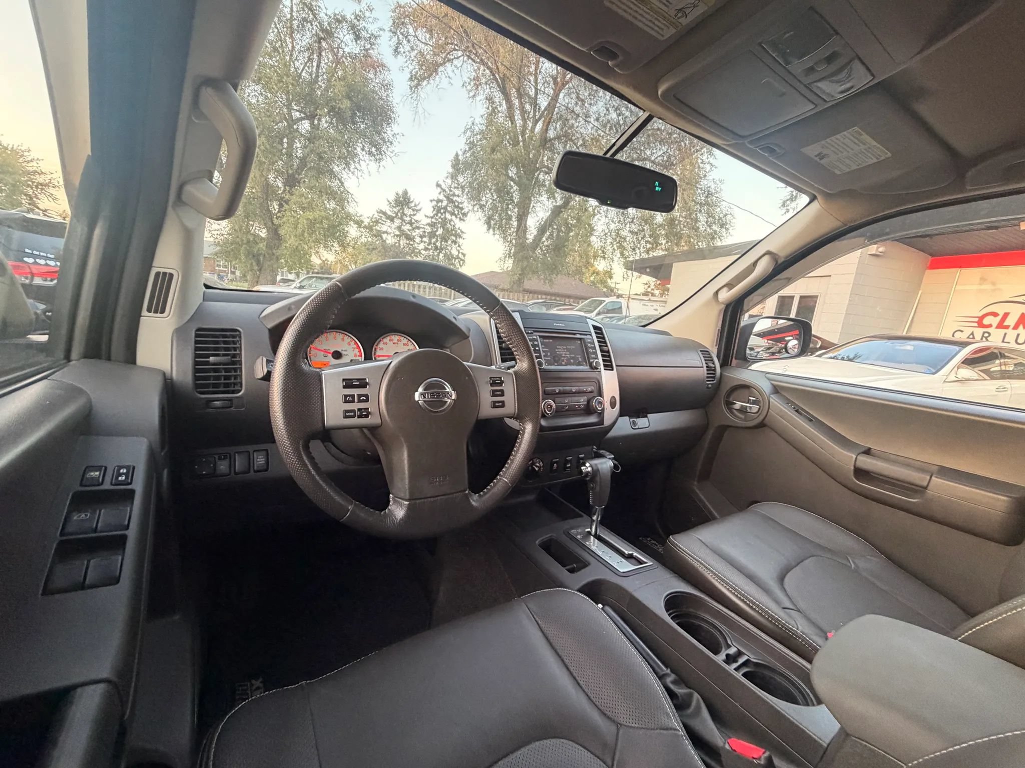 Used 2013 Nissan Xterra PRO-4X w/ Pro-4x Leather Pkg AWD/4WD image 28