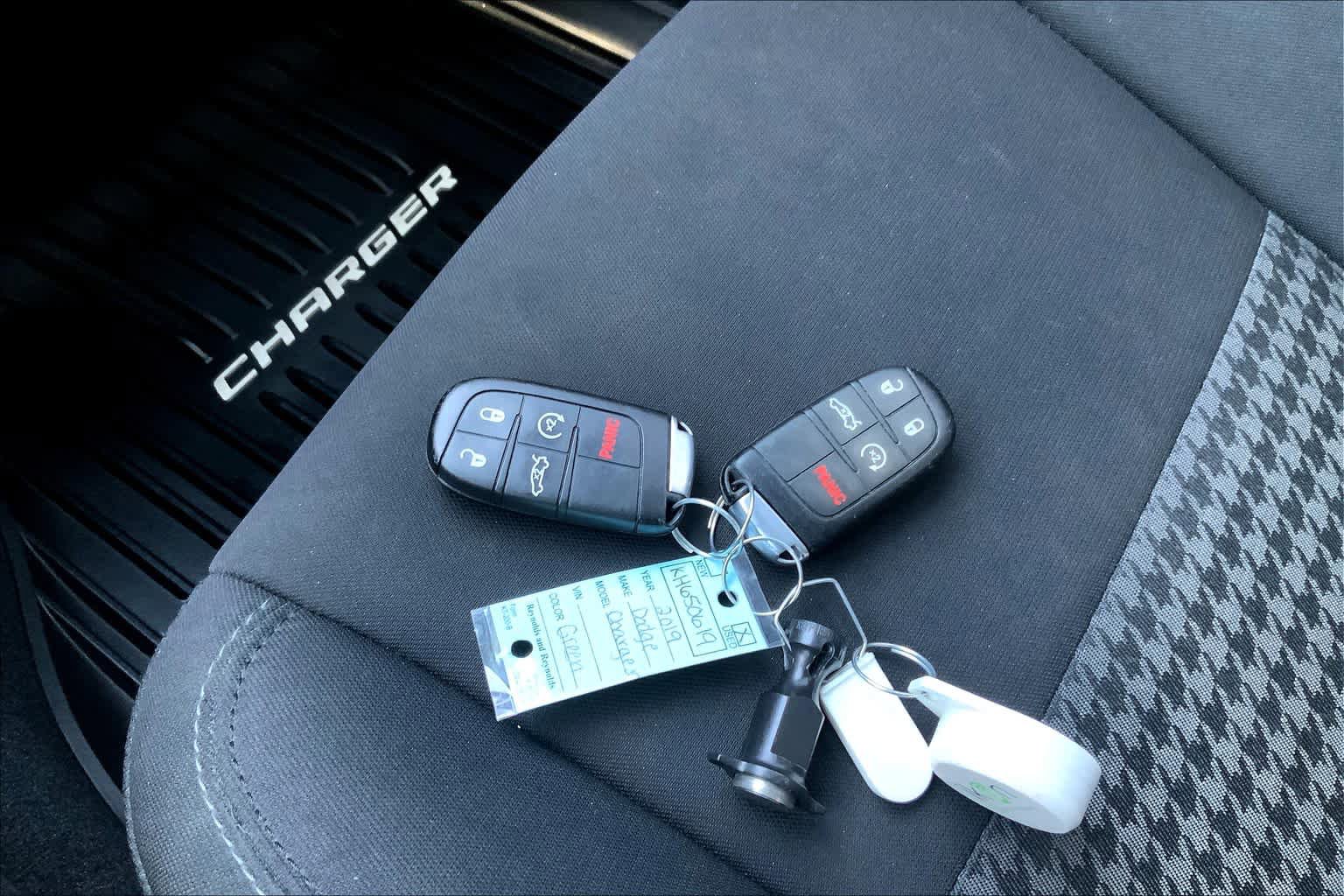 Used 2019 Dodge Charger Scat Pack RWD image 14