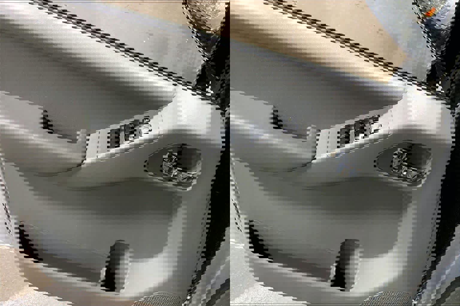 Used 2014 Nissan Frontier SV image 36