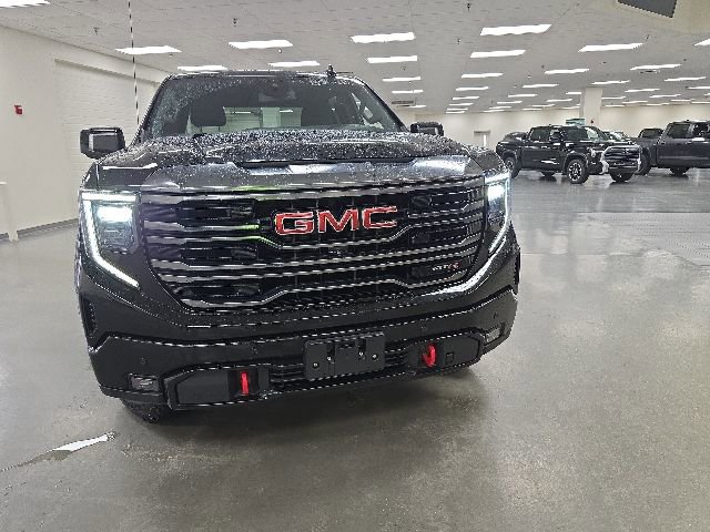 Used 2023 GMC Sierra 1500 AT4 AWD/4WD image 2