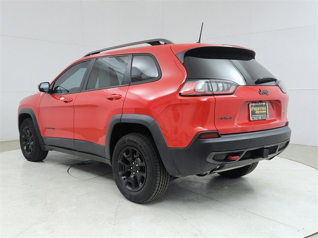 Used 2019 Jeep Cherokee Trailhawk w/ Cold Weather Group image 5