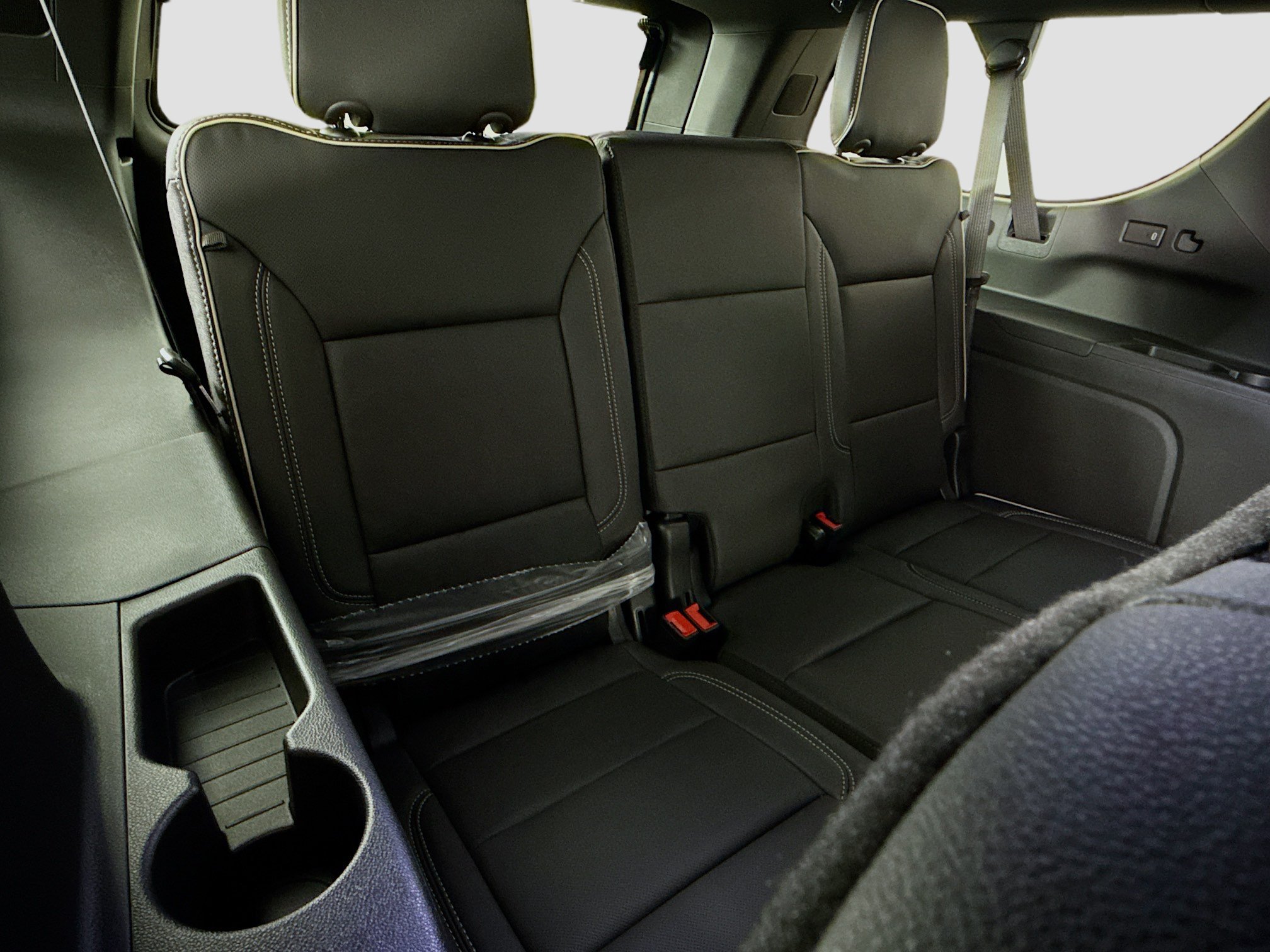 New 2026 Chevrolet Suburban Premier RWD image 30