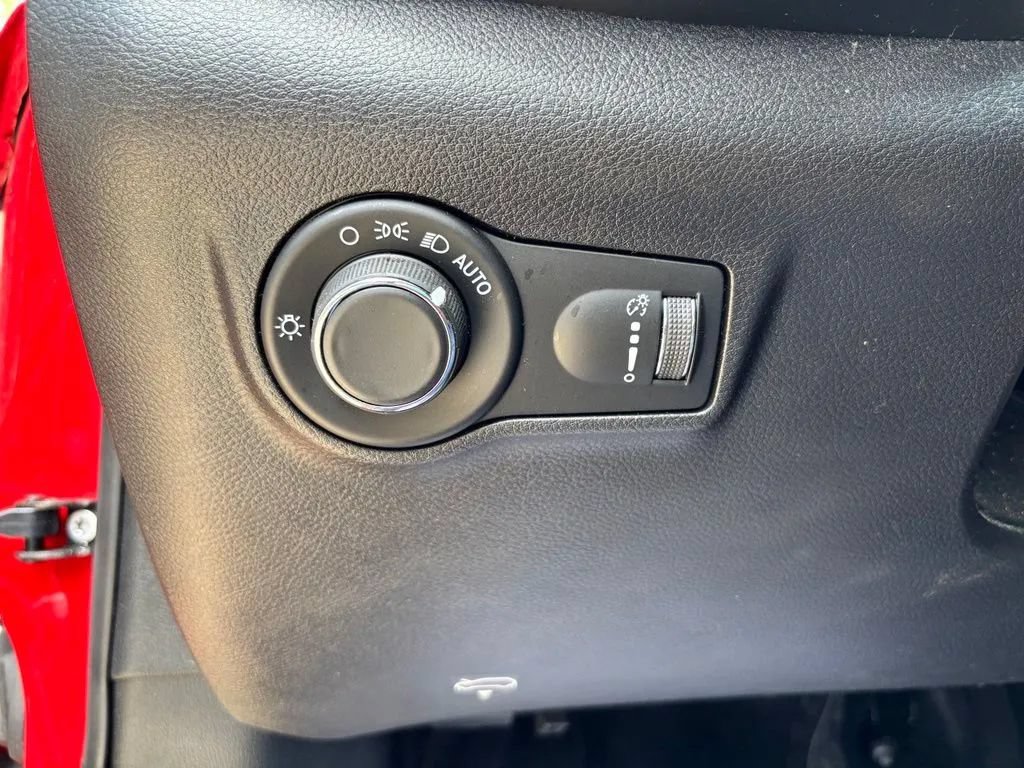 Used 2023 Jeep Compass Sport AWD/4WD image 11