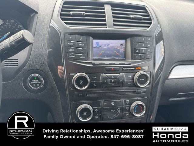 Used 2017 Ford Explorer XLT AWD/4WD image 10