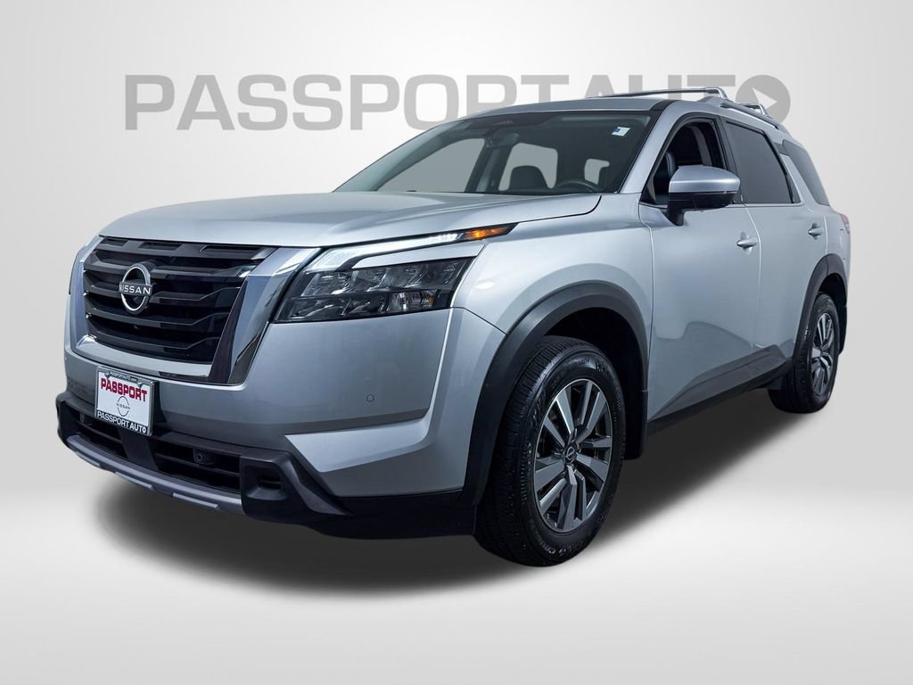 Certified 2025 Nissan Pathfinder SL