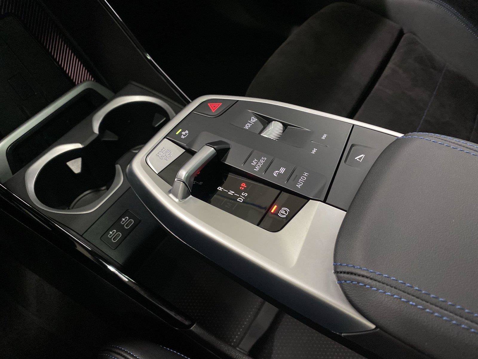 Used 2026 BMW X2 M35i w/ M Sport Professional Package AWD/4WD image 25