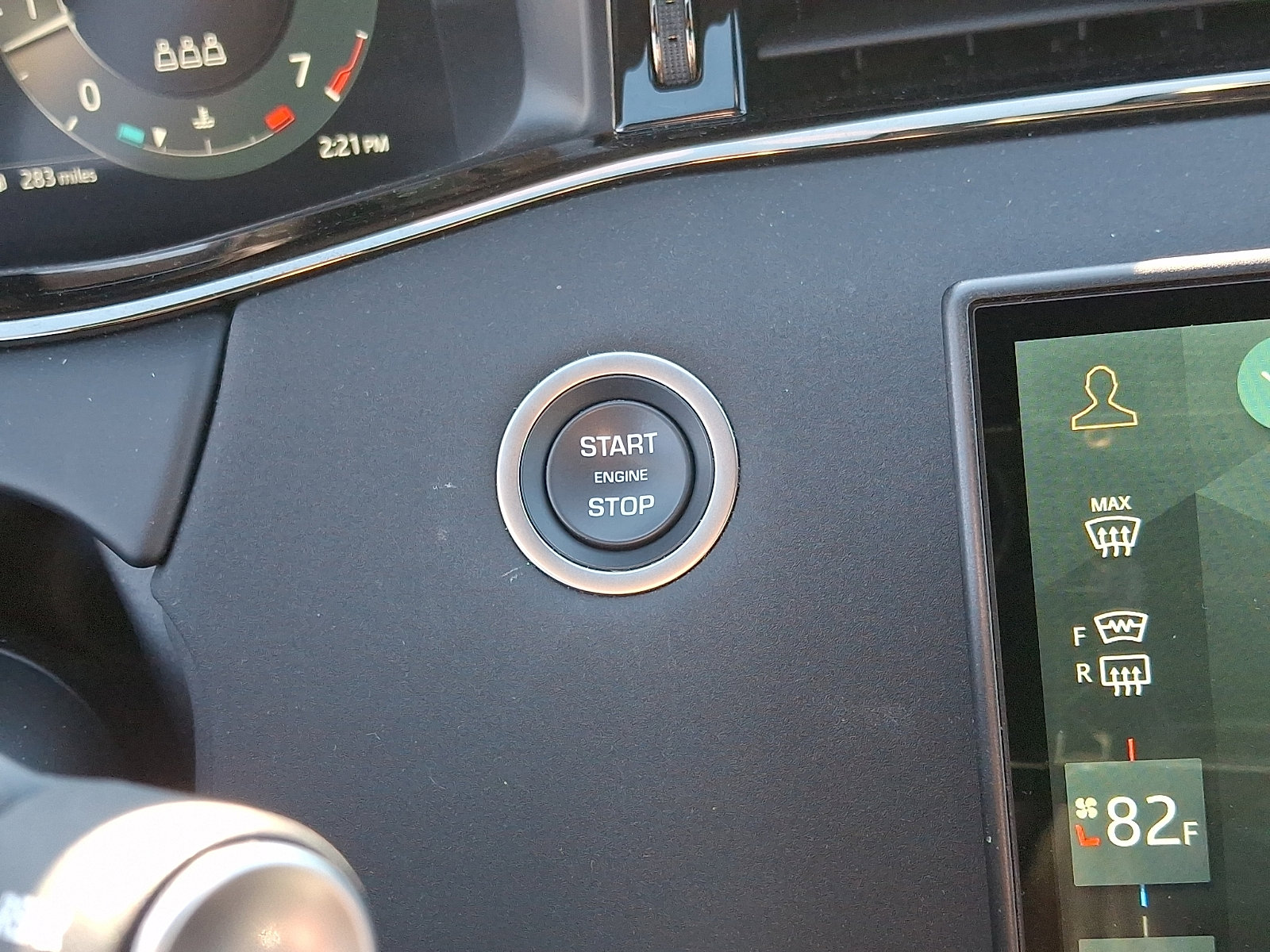 Used 2026 Land Rover Range Rover Evoque S AWD/4WD image 24