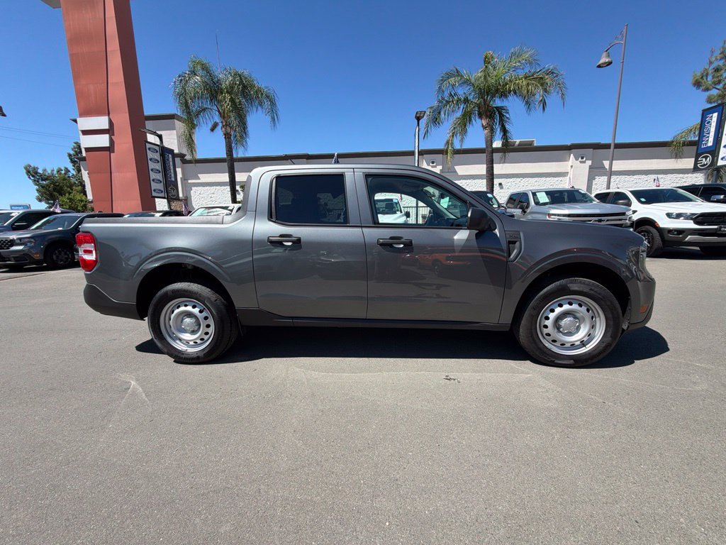 Certified 2025 Ford Maverick XL FWD image 14