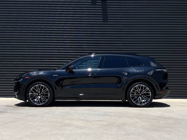 New 2026 Porsche Cayenne Electric AWD/4WD image 2