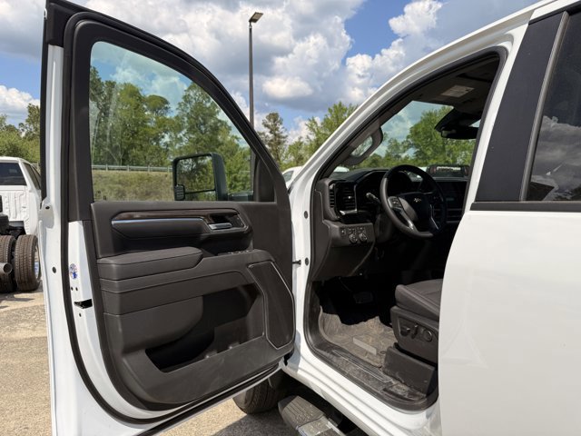New 2026 Chevrolet Silverado 3500 LT w/ Convenience Package image 13