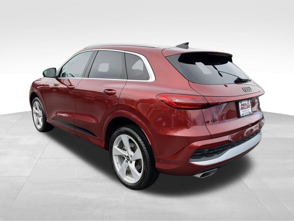 Used 2025 Audi Q5 Premium Plus w/ Premium Plus AWD/4WD image 5