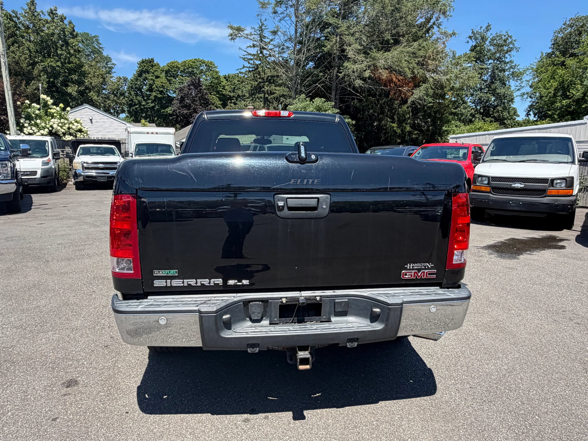 Used 2011 GMC Sierra 1500 SLE w/ Power Tech Package AWD/4WD image 4