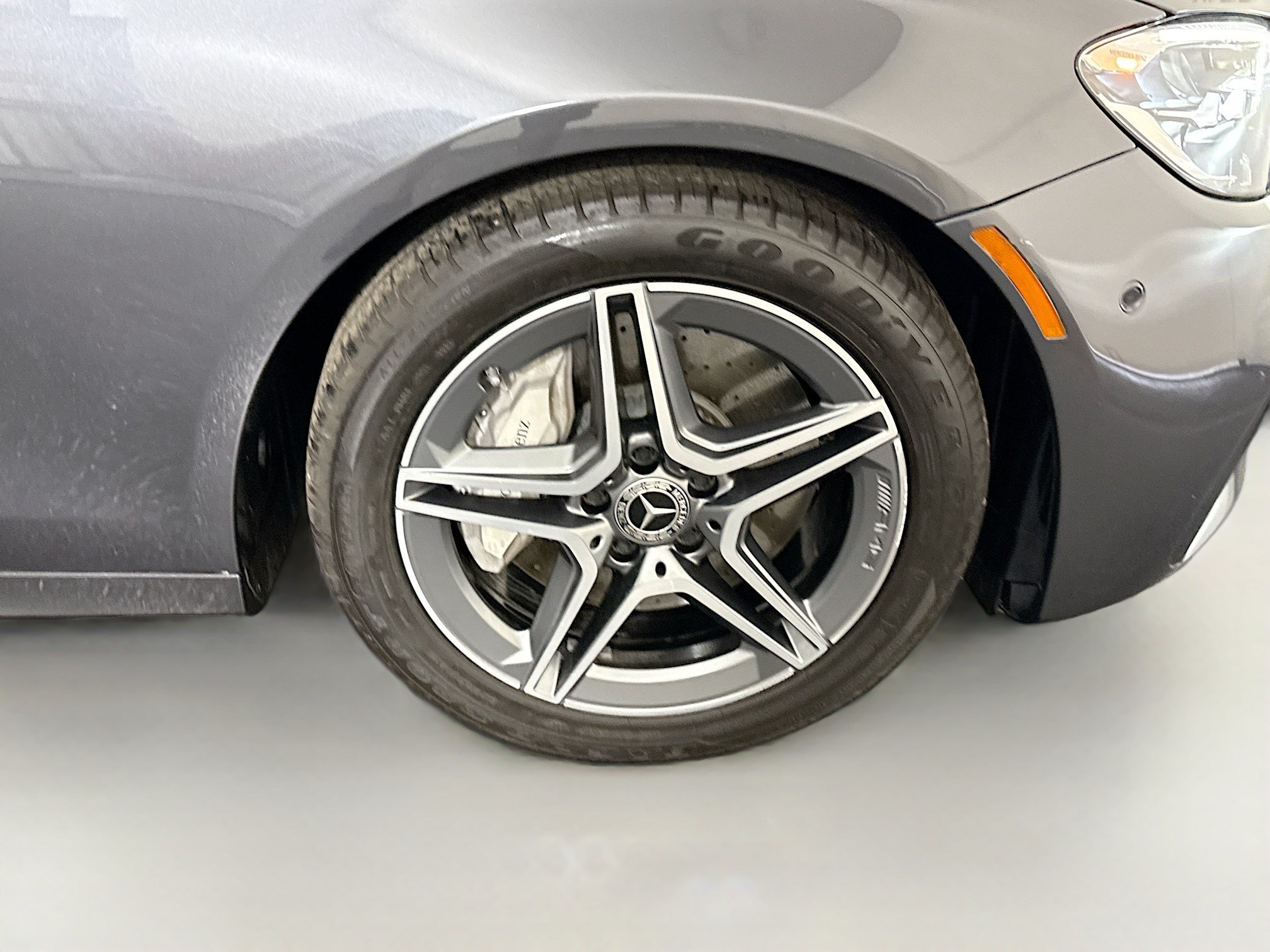 Used 2022 Mercedes-Benz E 350 Sedan w/ AMG Line Exterior image 32