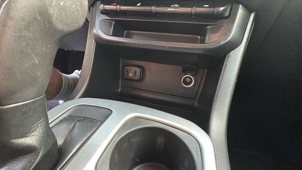 Used 2020 Chevrolet Colorado LT AWD/4WD image 21