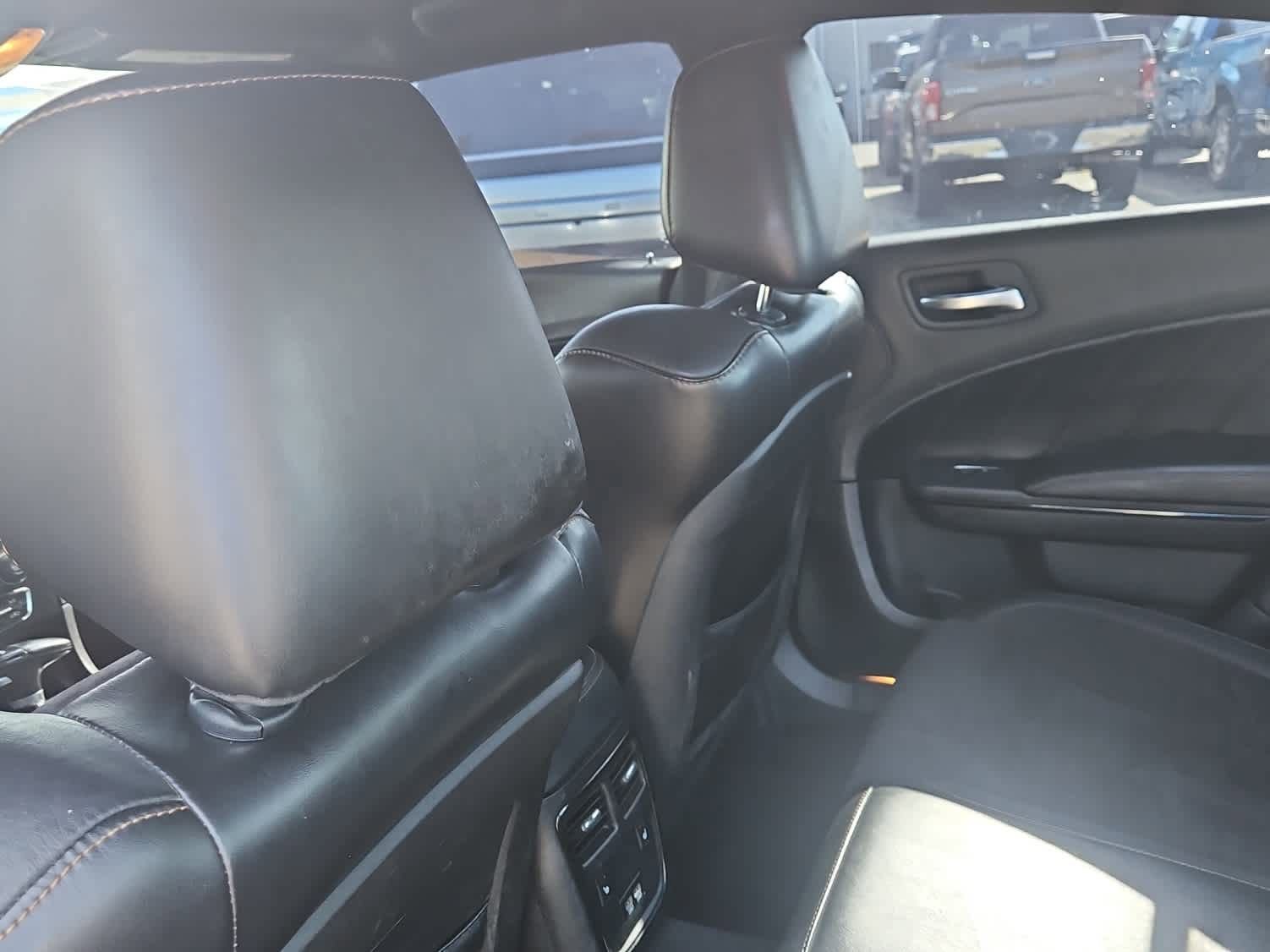 Used 2018 Dodge Charger R/T image 11