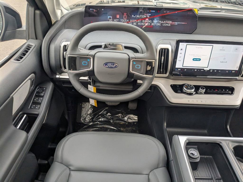 New 2026 Ford Expedition Active image 17
